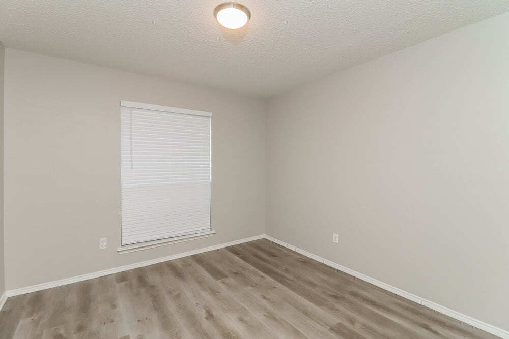 Building Photo - 208 Rosewood Ln
