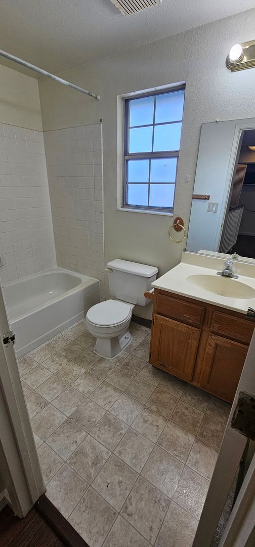 Building Photo - Updated 3-Bedroom Sparks Home | 1,500+ Sq Ft | 2.5 Baths | Fireplace | Fenced Yard | $2,400