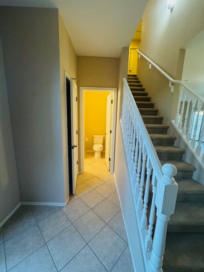 Building Photo - Resort-Style Living in Northwest Tucson- 3 Bedroom/ 3 Bathroom 2-Story House with garage!