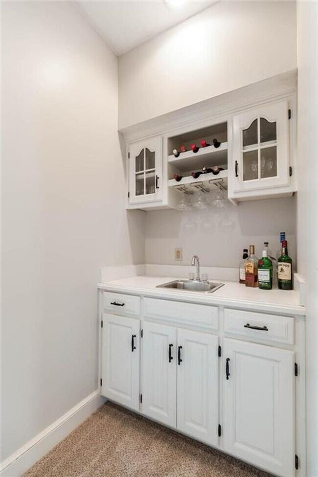 Building Photo - {5801} Spacious 2 Story Home in highly des...
