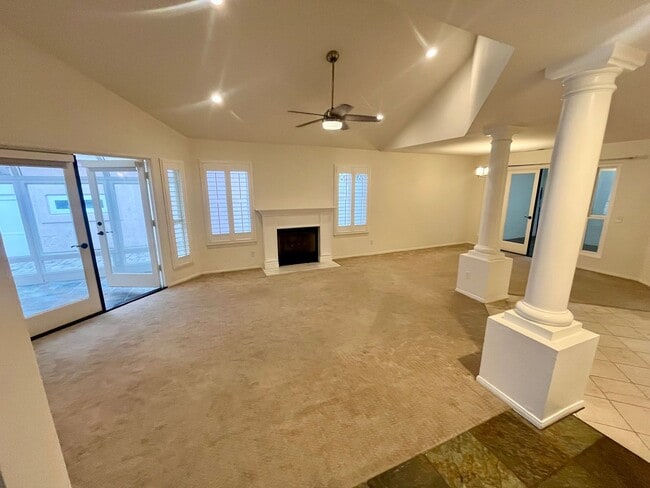 Building Photo - Single story detached home in the Coronado beach community Coronado Cays