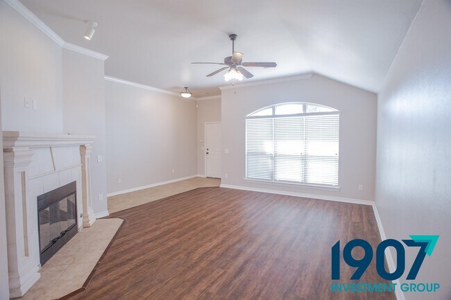 Building Photo - 6833 NW 157th St