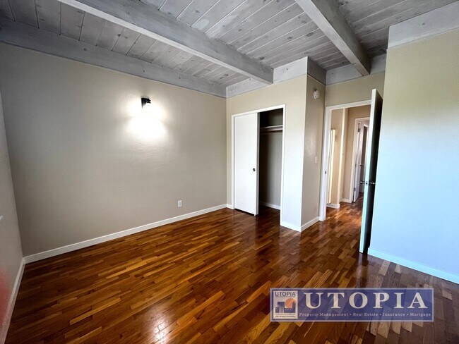 Building Photo - 416 Ocean View Ave