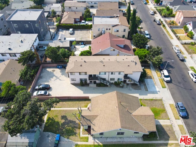 Building Photo - 1324 W 36th St