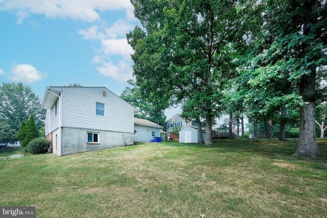 Building Photo - 2924 Gracefield Rd