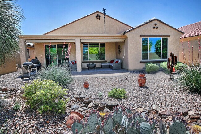 Building Photo - 4394 N Hummingbird Dr