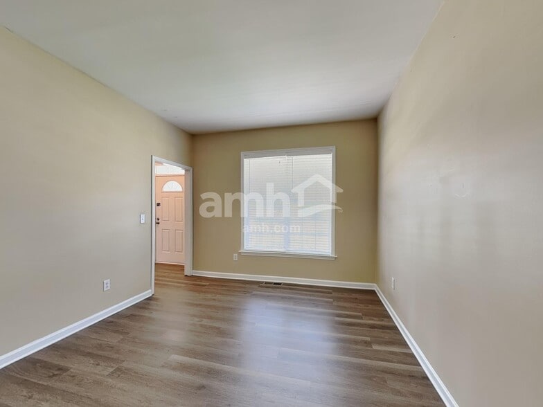 Building Photo - 918 Pristine Ln