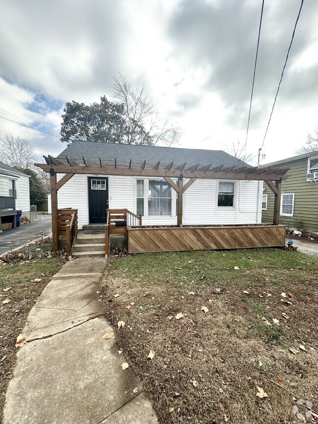 Building Photo - Charming Renovated Bungalow in Lindbergh S...