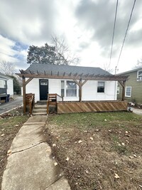 Building Photo - Charming Renovated Bungalow in Lindbergh S...