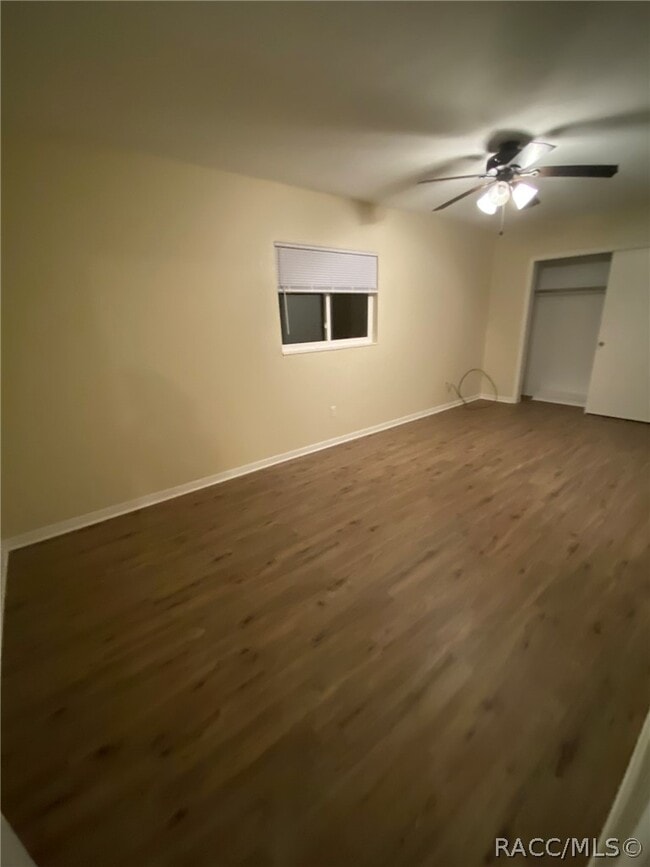 Building Photo - 9009 S Zanmar Dr