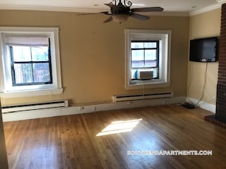 Building Photo - 48 Hereford St