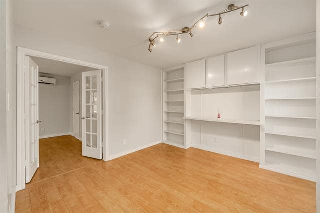 Building Photo - 1563 Mccoy St