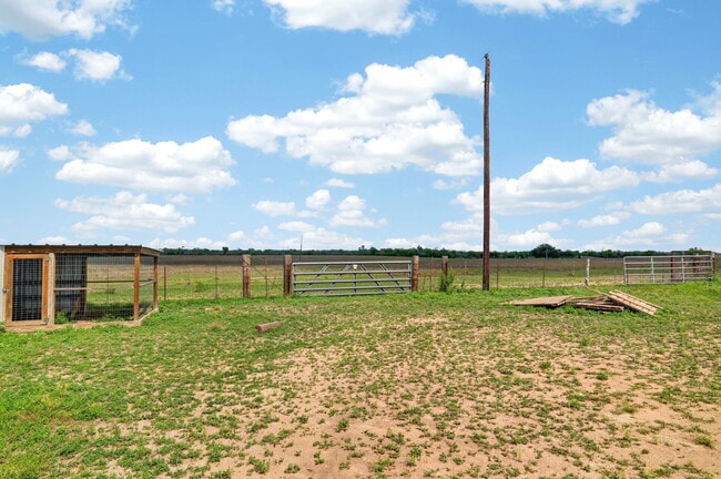 Building Photo - 3021 Co Rd 467