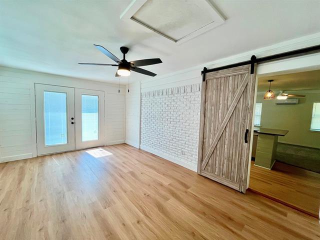 Building Photo - 513 Burgett St