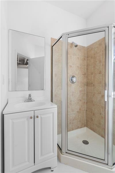 Building Photo - 5 Krog St NE