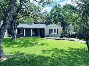 Building Photo - 2069 Gorgas St