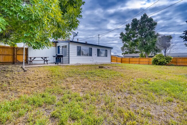 Building Photo - 3110 Mowry Pl