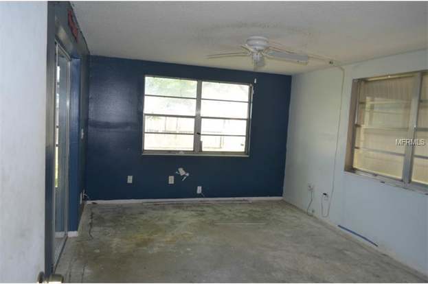 Building Photo - 7437 Carmel Ave