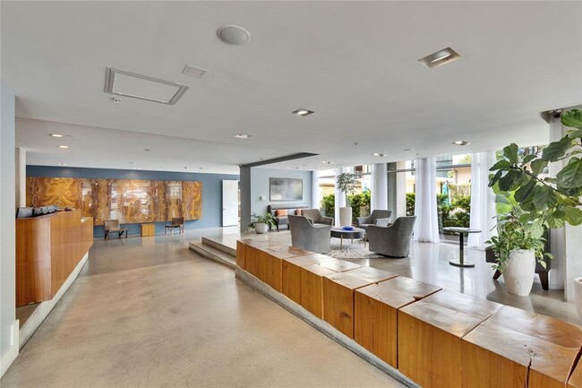 Building Photo - 210 Lee Barton Dr