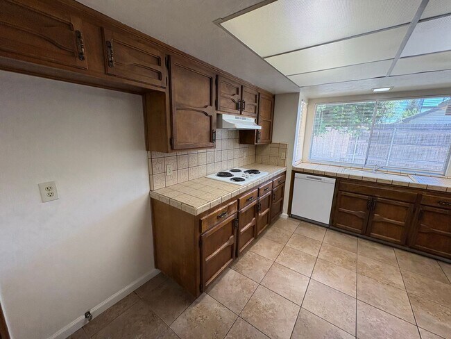Building Photo - Old Style Charm home with pool Available Now!