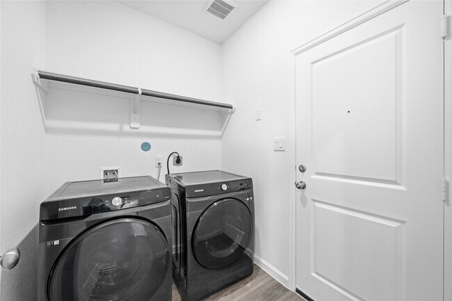 Building Photo - 32319 Melbrooke Dr