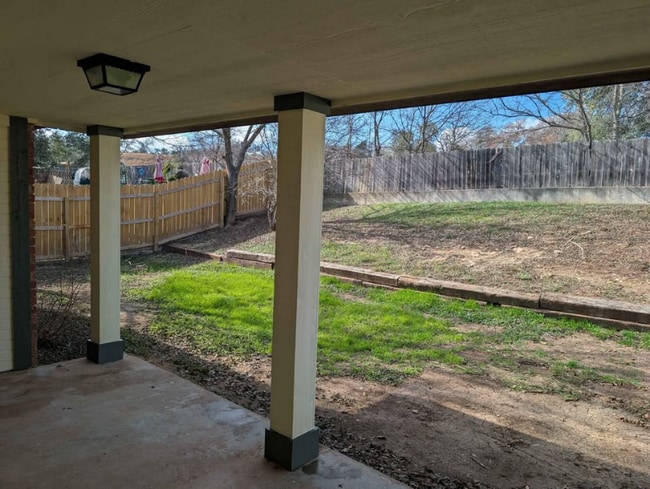 Building Photo - 1506 Margaret Lee St