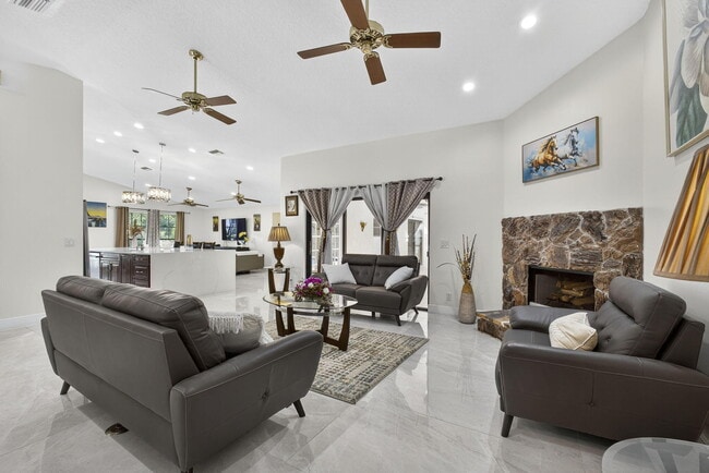 Building Photo - 798 Blueberry Dr