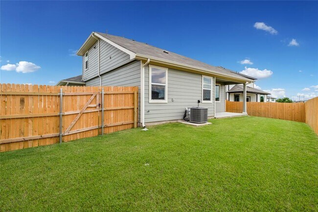 Building Photo - 128 Palo Pinto Dr