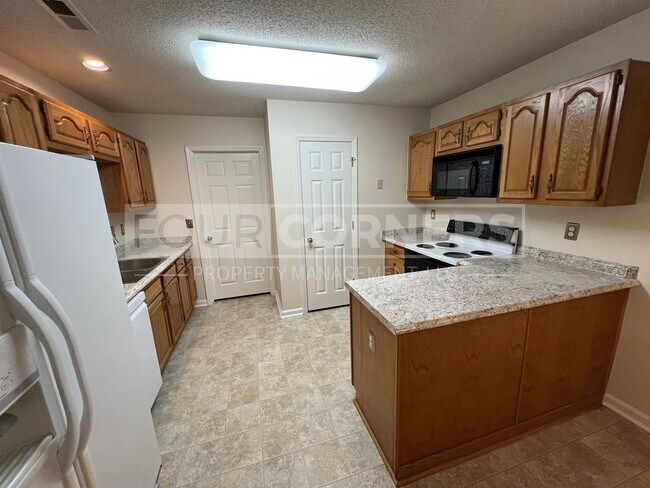 Building Photo - 36 Mansfield Cir