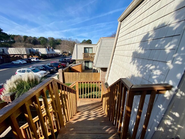 Building Photo - Spacious Condo One Mile to the Beach! One Living Level - Pet Friendly - Private Patio - Ready 05-...