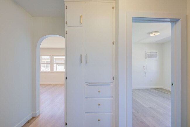 Building Photo - Riverside Residences