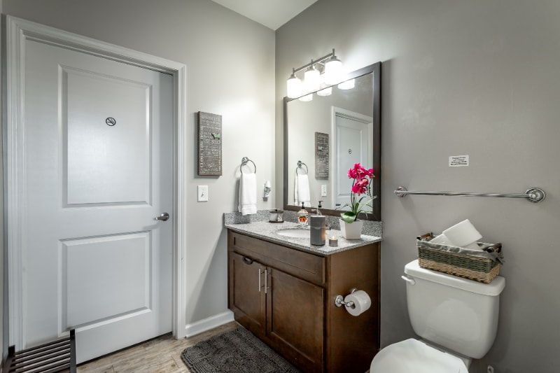 Building Photo - 8605 Tradewind Cir