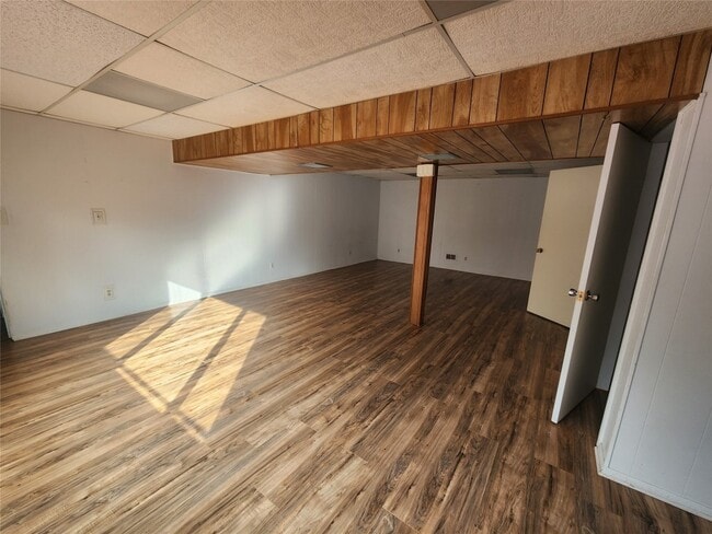 Building Photo - 908 Case Dr