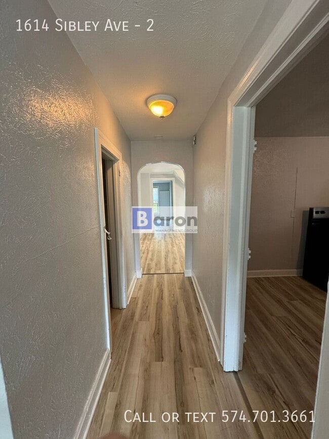 Building Photo - 1614 Sibley Ave