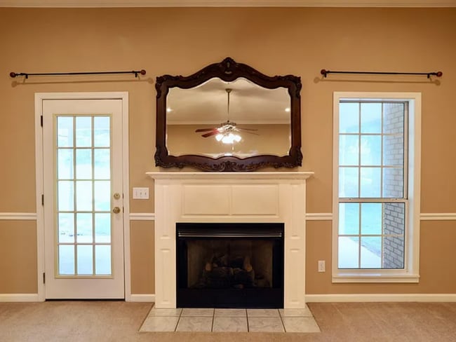 Building Photo - 3 Bed/2 Bath