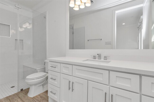 Building Photo - 5735 Winsome Ln