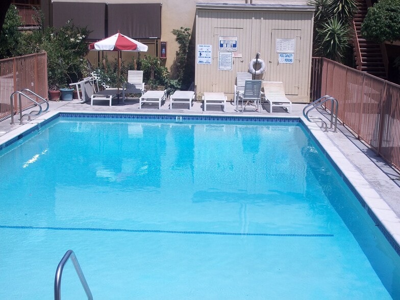 Building Photo - 5430 Corteen Pl