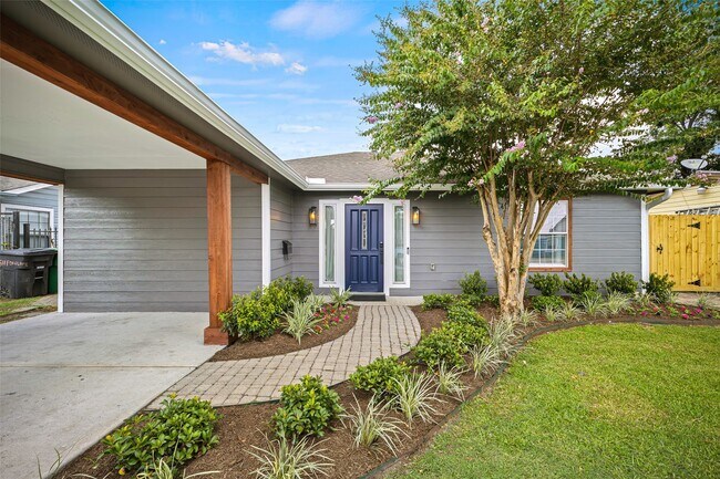 Building Photo - 515 Foxglove Ln