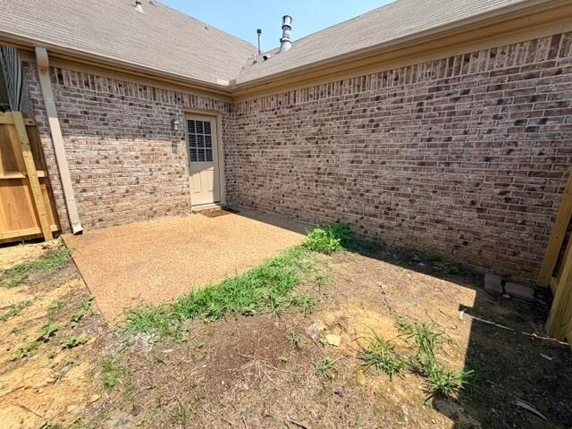 Building Photo - 10241 Evening Hill Dr