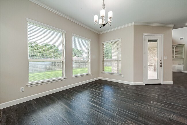 Building Photo - 6527 Camillia Ct