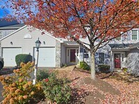 Building Photo - 306 Treetops Ct