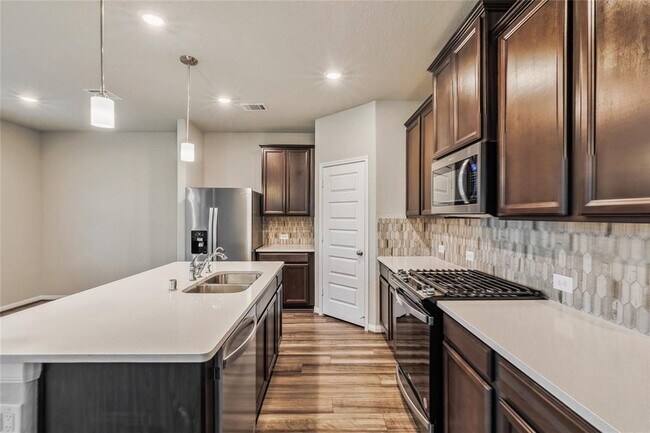 Building Photo - 17533 Rosette Grass Dr