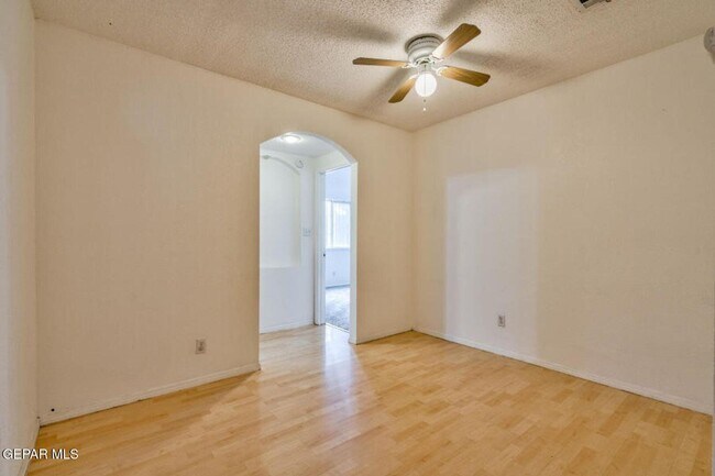 Building Photo - 12521 Angie Bombach Ave