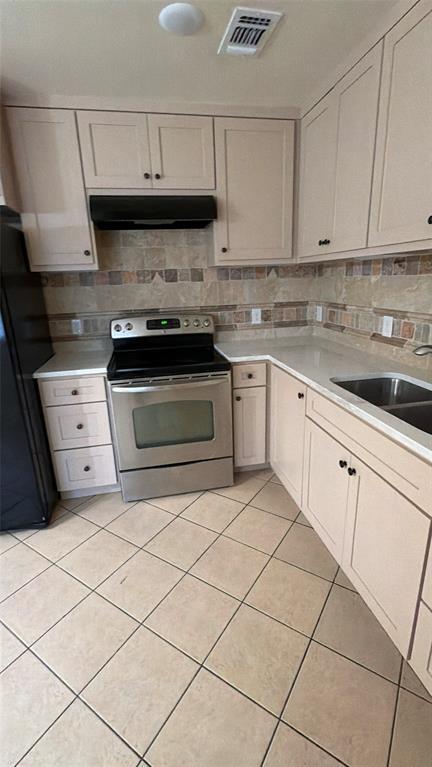 Building Photo - 301 S Mustang Ave