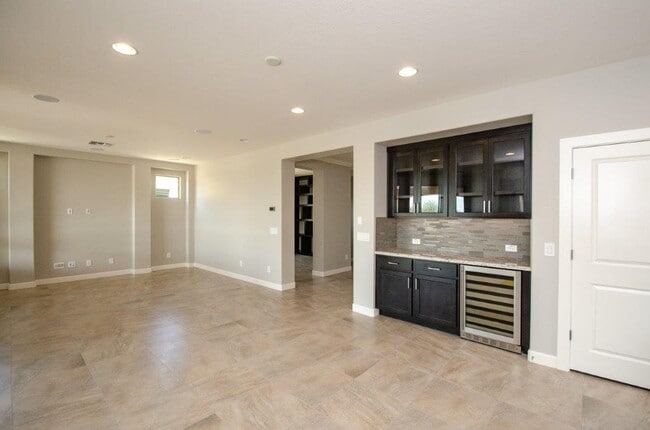 Building Photo - **COMING SOON** AVAILABLE 12/20/25 - Beaut...