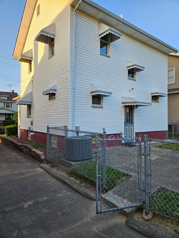 Building Photo - 2900 10th St NW