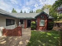 Building Photo - 3706 Mt Ashland Ave