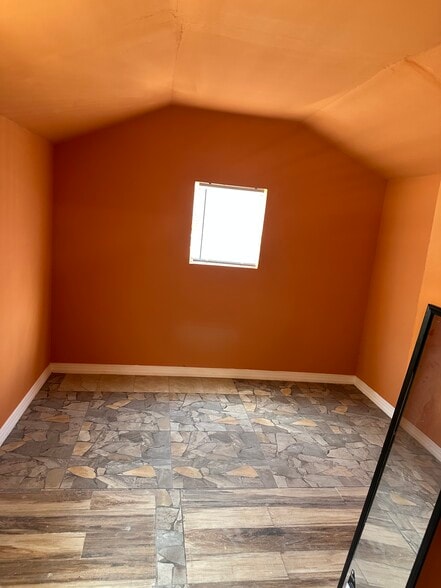Bathroom - 331 NE 26th Ct
