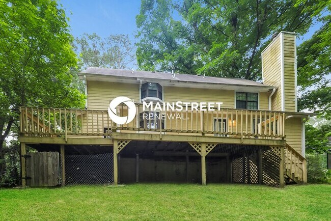 Building Photo - 3 Bedroom Pet-Friendly Home in Jonesboro, GA with Main Street Renewal