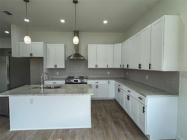 Building Photo - 440 Lucy Rd